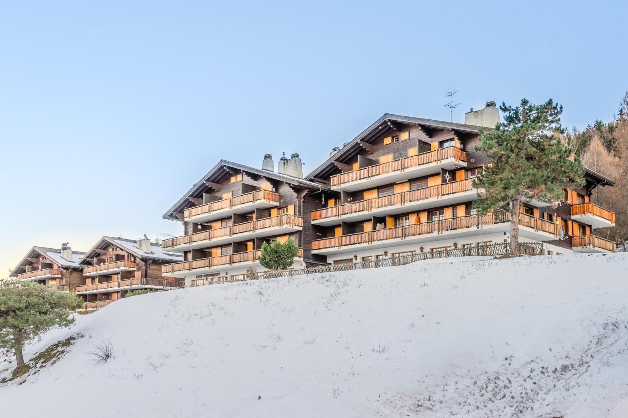Mayens de l'Ours MOUNTAIN&CENTER apartments by Alpvision Résidences Agettes Exterior foto